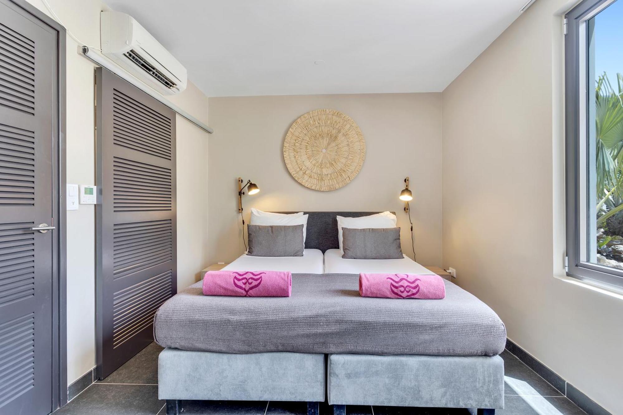 Delfins Beach Resort Bonaire, Tapestry Collection By Hilton Kralendijk Esterno foto